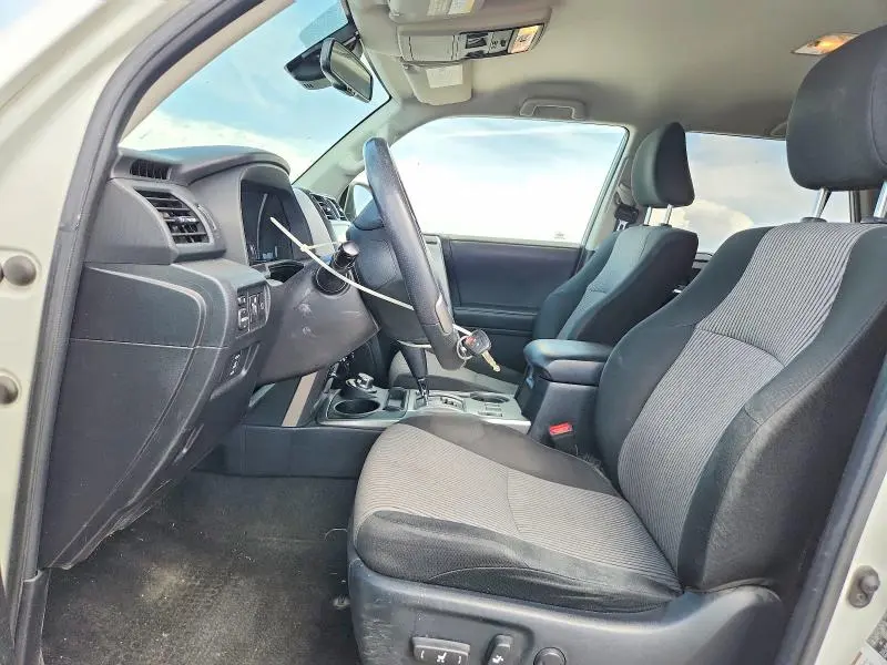 2020 TOYOTA 4RUNNER SR5  
