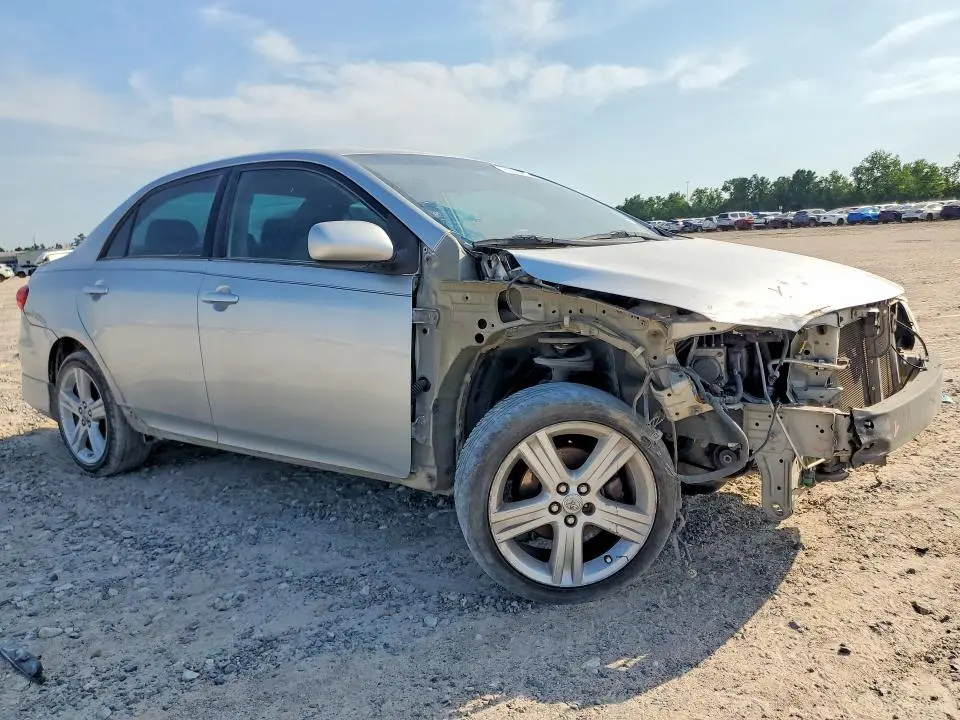 2013 TOYOTA COROLLA S  