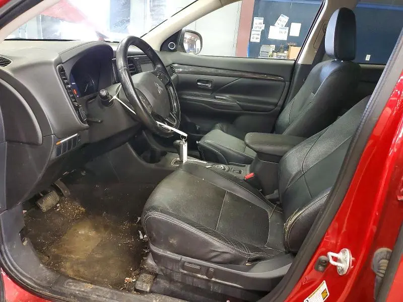 2016 MITSUBISHI OUTLANDER SE  