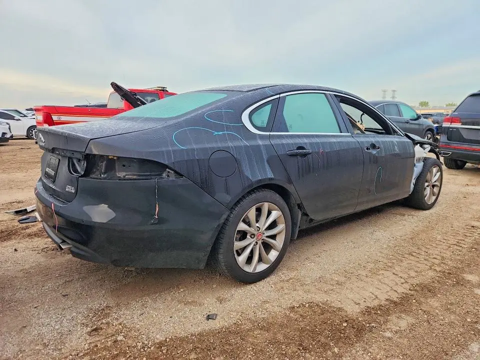 2020 JAGUAR XF PREMIUM  