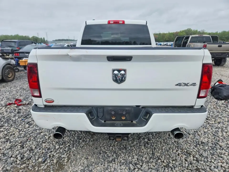 2014 RAM 1500 ST  