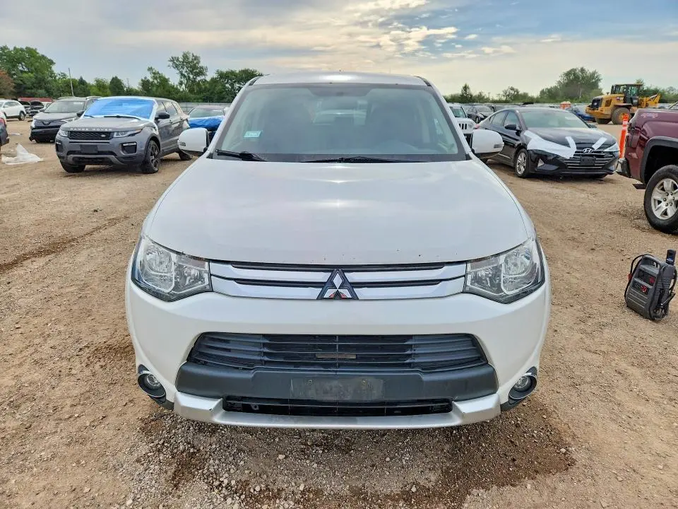 2015 MITSUBISHI OUTLANDER SE  