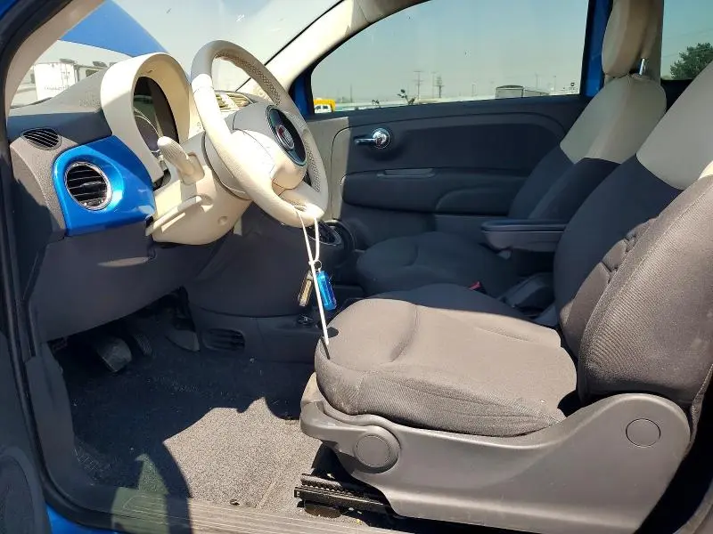 2015 FIAT 500   