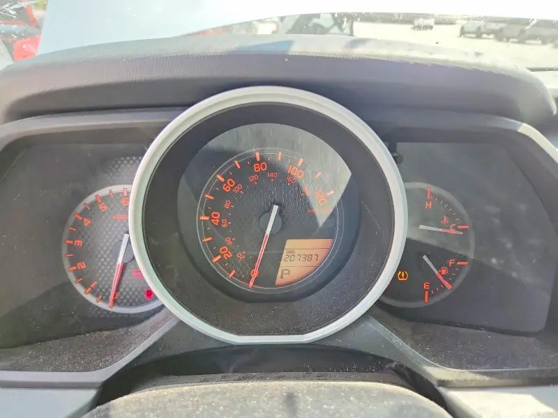 2011 TOYOTA 4RUNNER SR5  