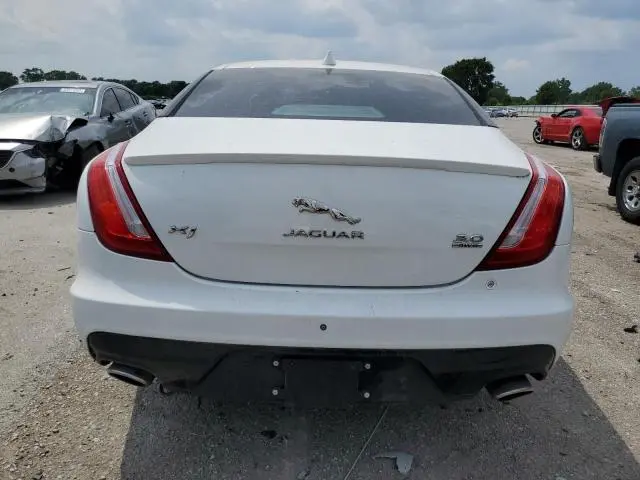 2016 JAGUAR XJ   
