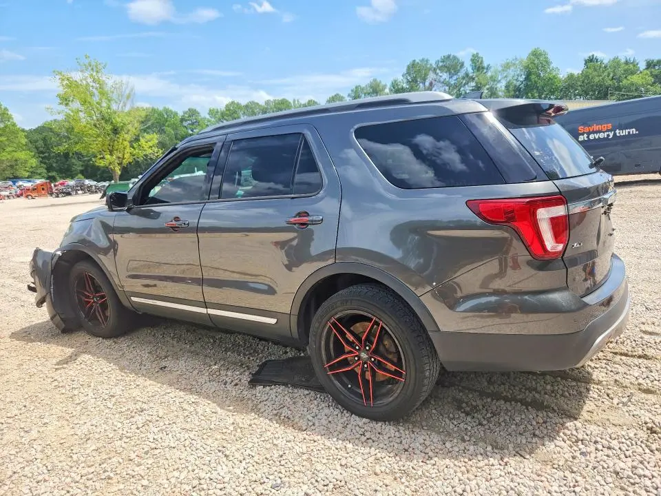 2016 FORD EXPLORER XLT  