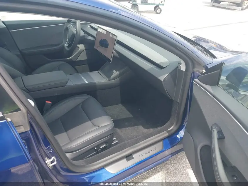 2024 TESLA MODEL 3  