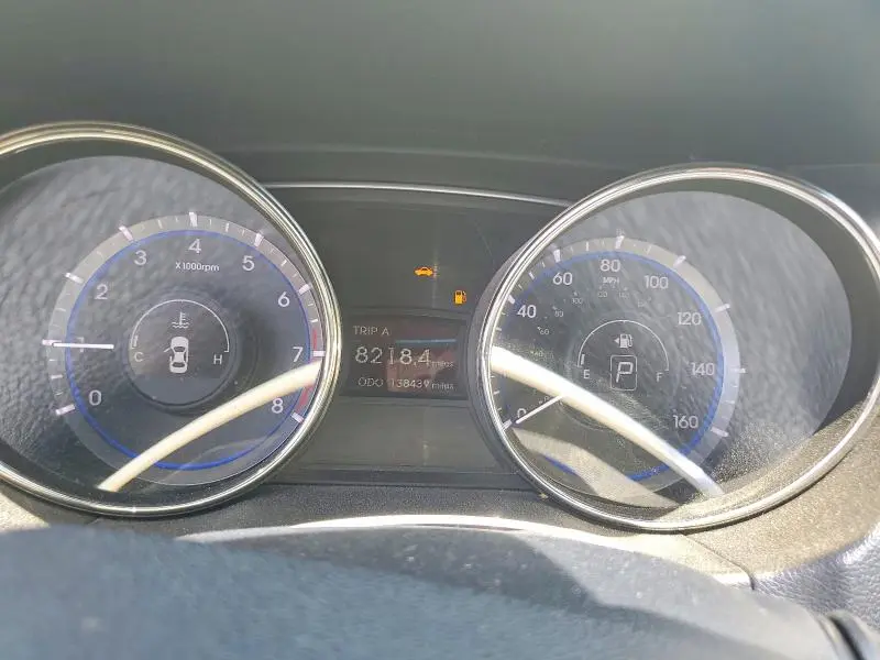 2011 HYUNDAI SONATA GLS  