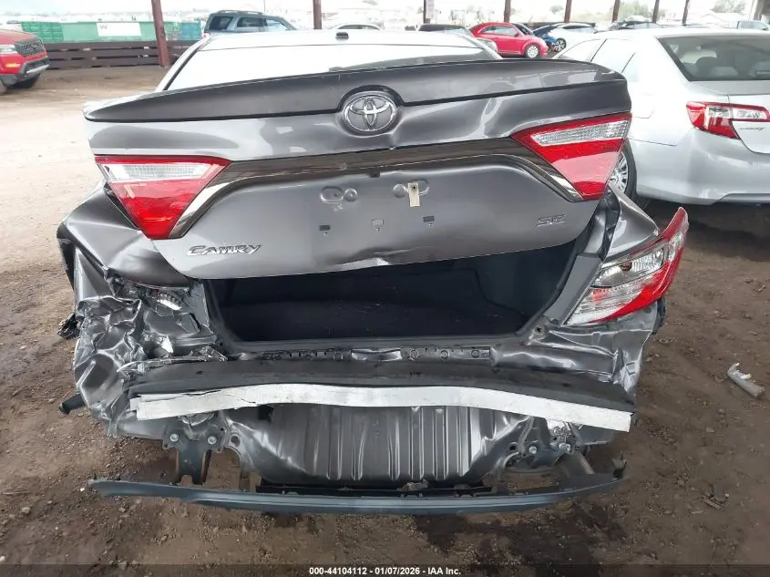 2016 TOYOTA CAMRY SE