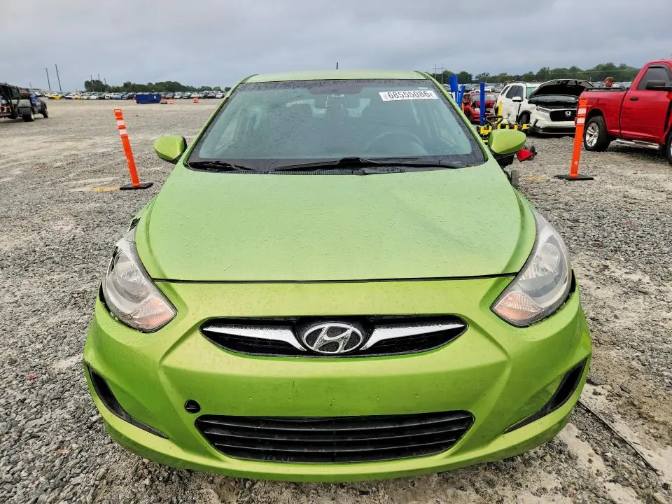 2013 HYUNDAI ACCENT GS  
