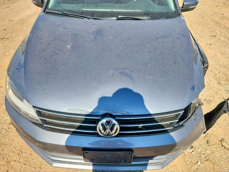 2015 VOLKSWAGEN JETTA SE  