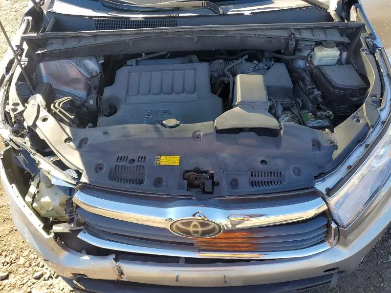 2015 TOYOTA HIGHLANDER LIMITED PLATINUM  