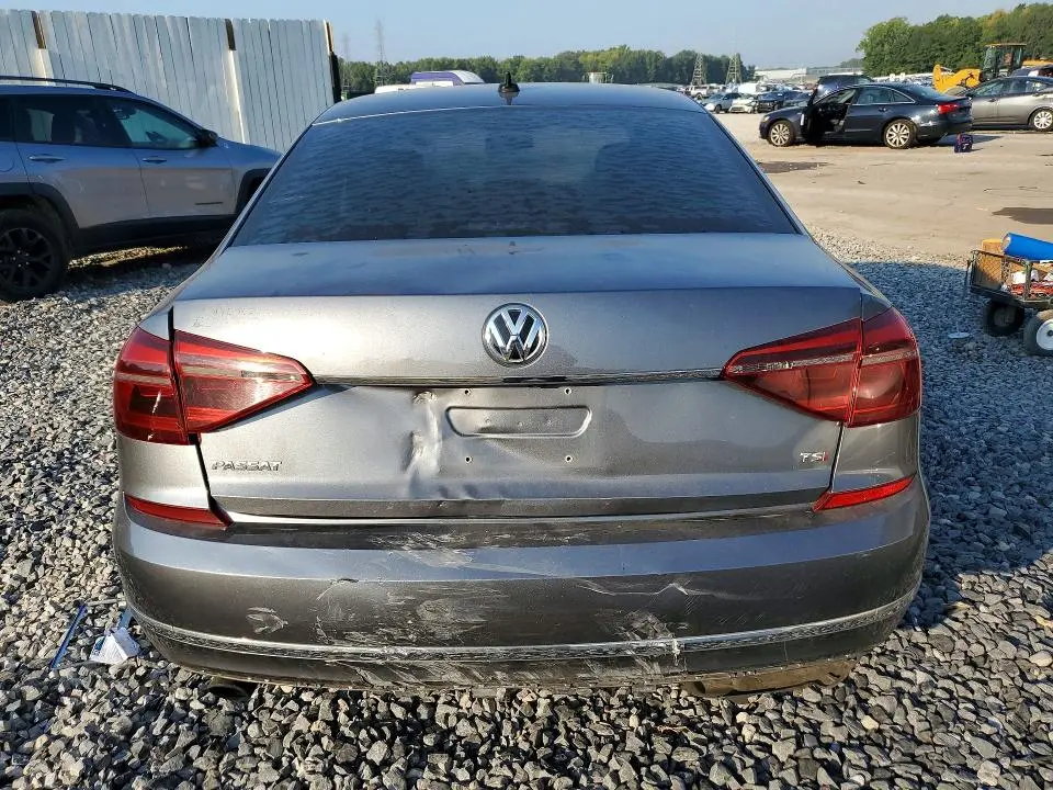 2017 VOLKSWAGEN PASSAT R-LINE  
