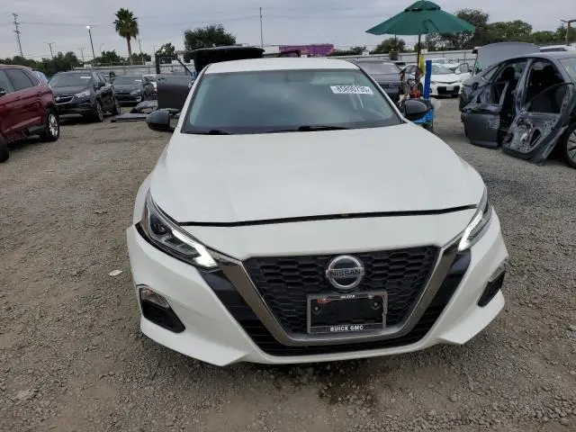 2019 NISSAN ALTIMA SR  