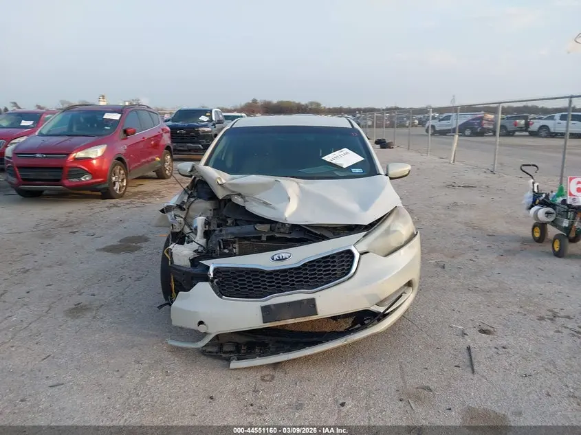 2014 KIA FORTE LX