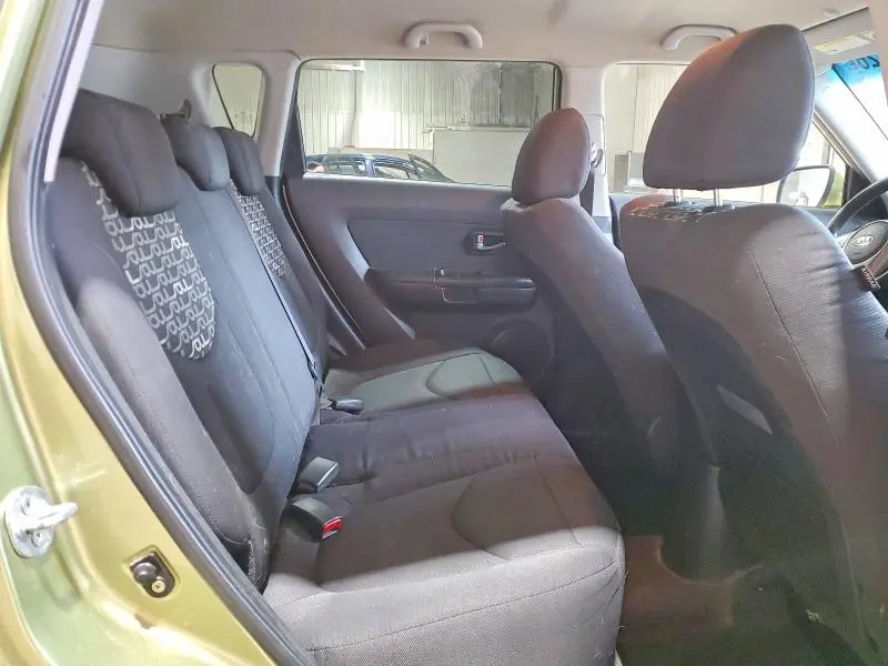 2010 KIA SOUL +  