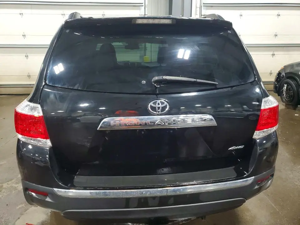 2012 TOYOTA HIGHLANDER BASE  