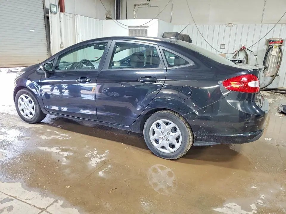 2013 FORD FIESTA SE  