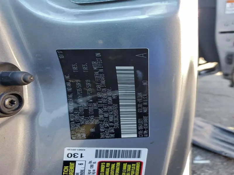 2017 TOYOTA SIENNA SE  