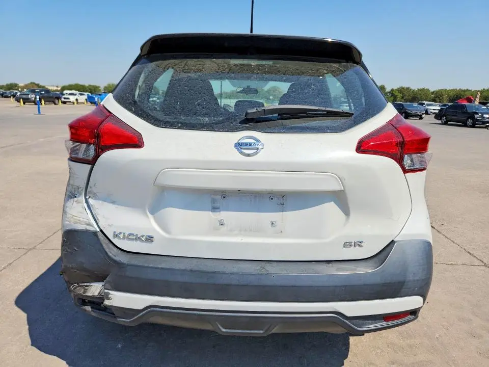 2019 NISSAN KICKS SR  