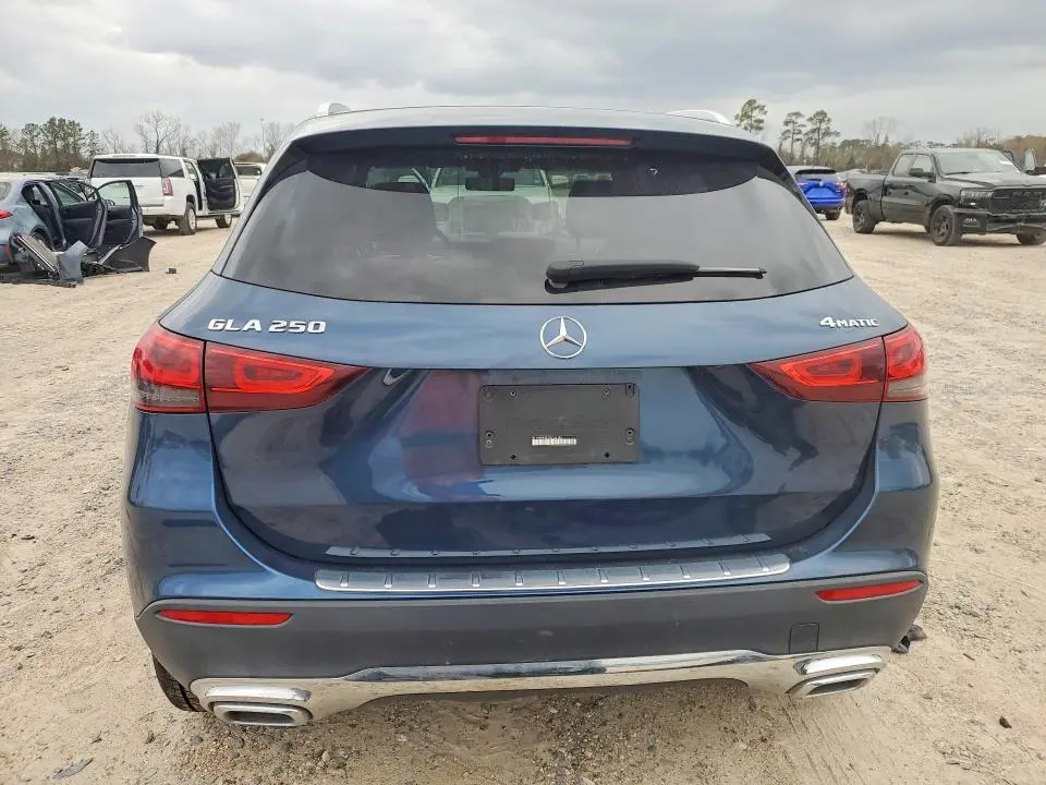 2021 MERCEDES-BENZ GLA 250 4MATIC  