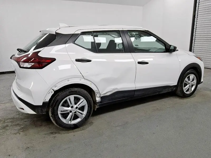 2023 NISSAN KICKS S