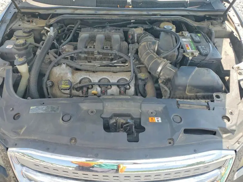 2010 FORD TAURUS SE  
