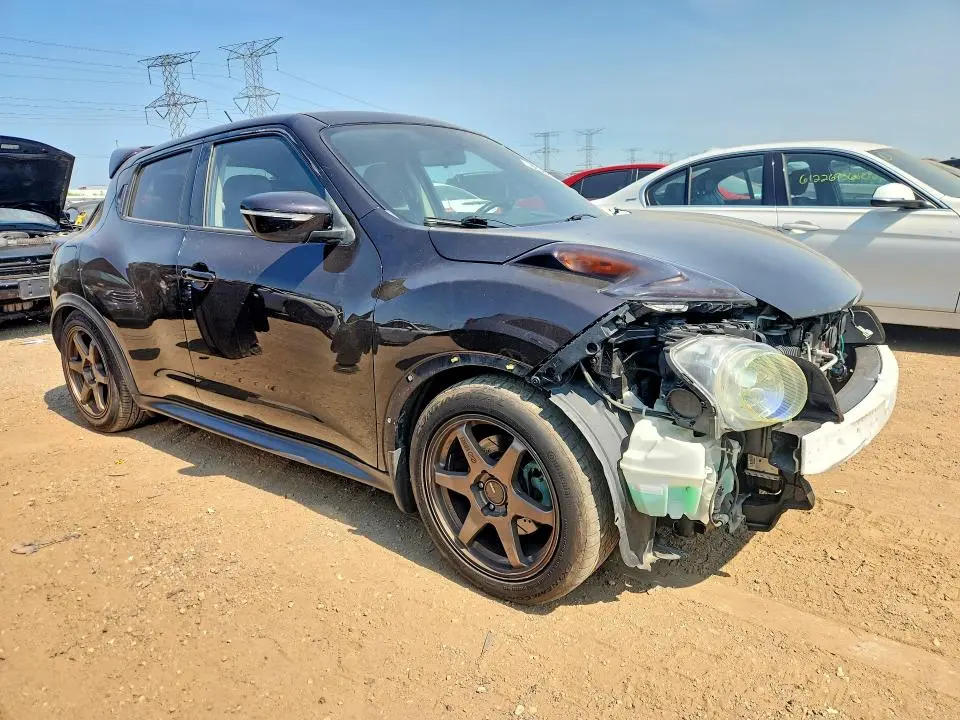 2015 NISSAN JUKE SV  