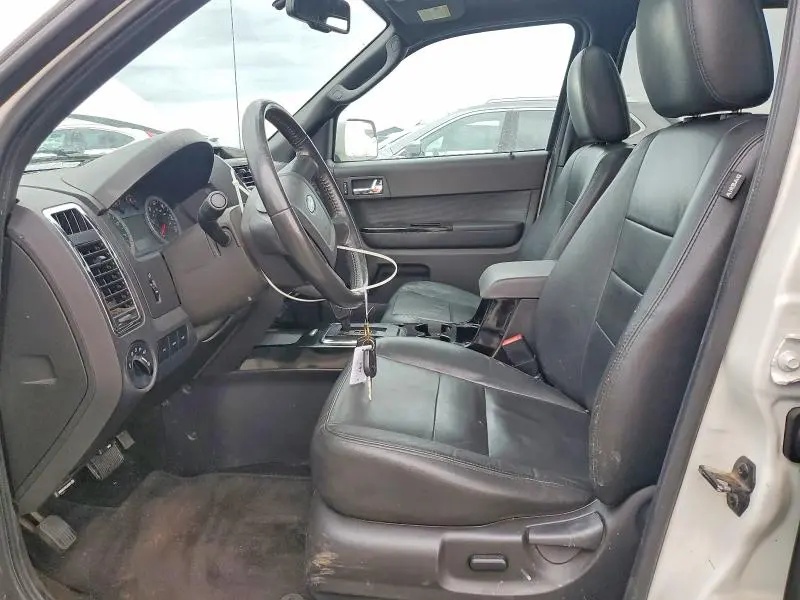 2011 FORD ESCAPE LIMITED  