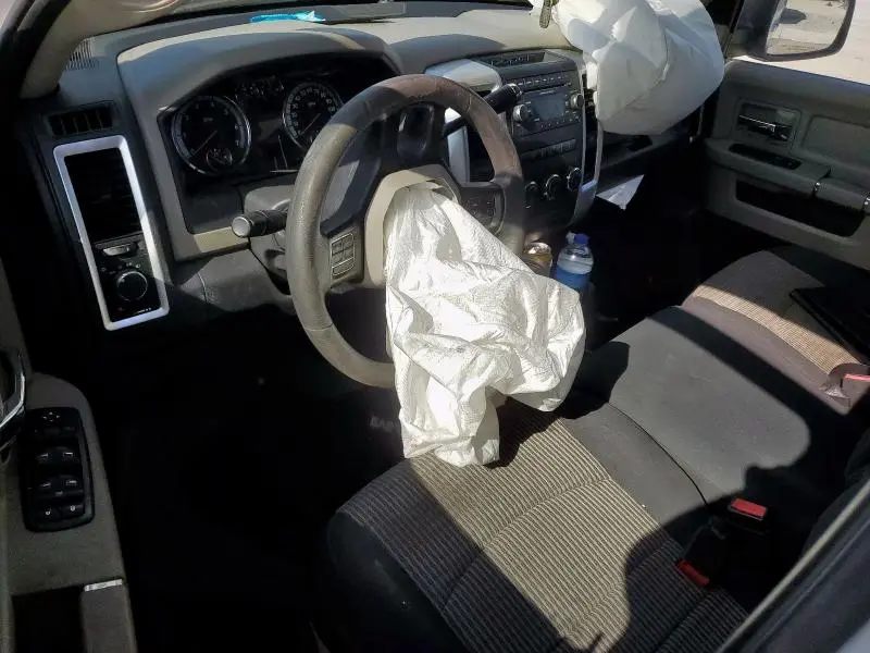 2012 DODGE RAM 1500 SLT  