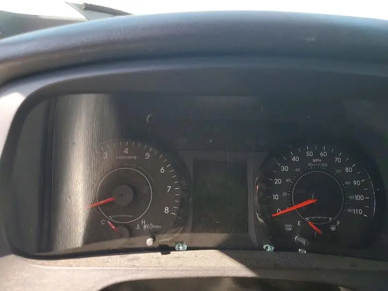 2015 TOYOTA SIENNA LE  