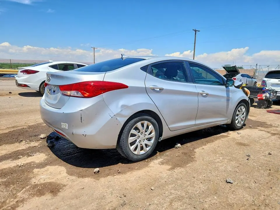 2012 HYUNDAI ELANTRA GLS  