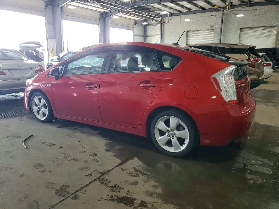 2011 TOYOTA PRIUS FIVE  
