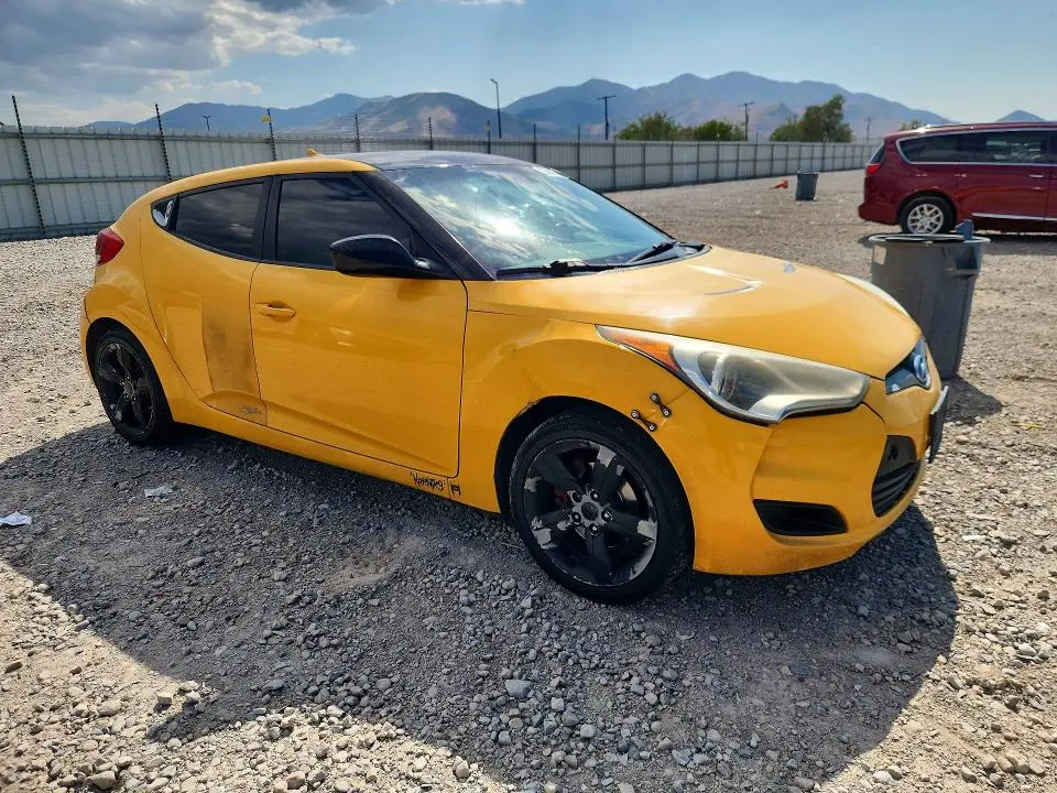 2012 HYUNDAI VELOSTER BASE  