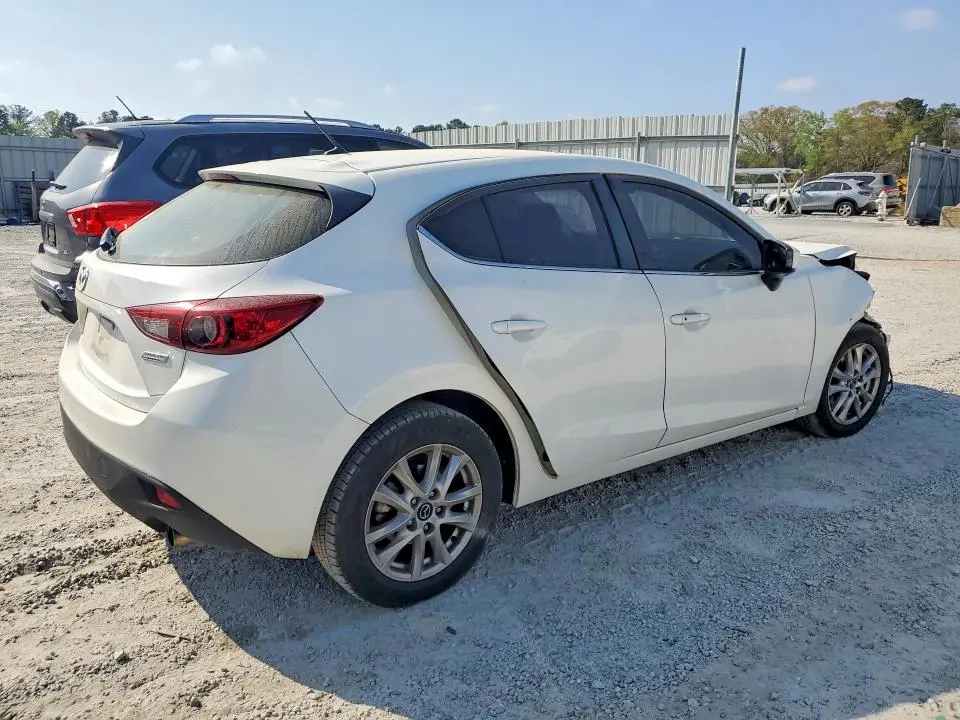 2016 MAZDA 3 TOURING  