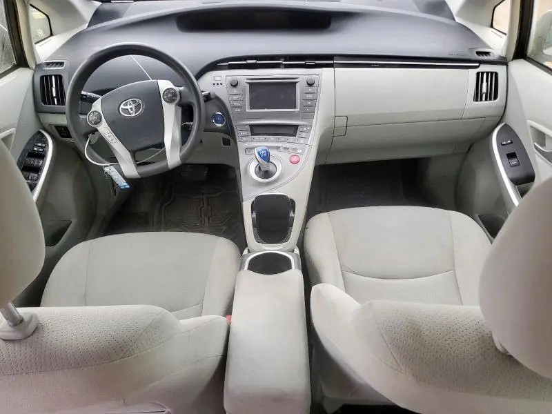 2015 TOYOTA PRIUS   