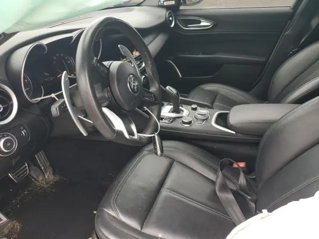 2022 ALFA ROMEO GIULIA