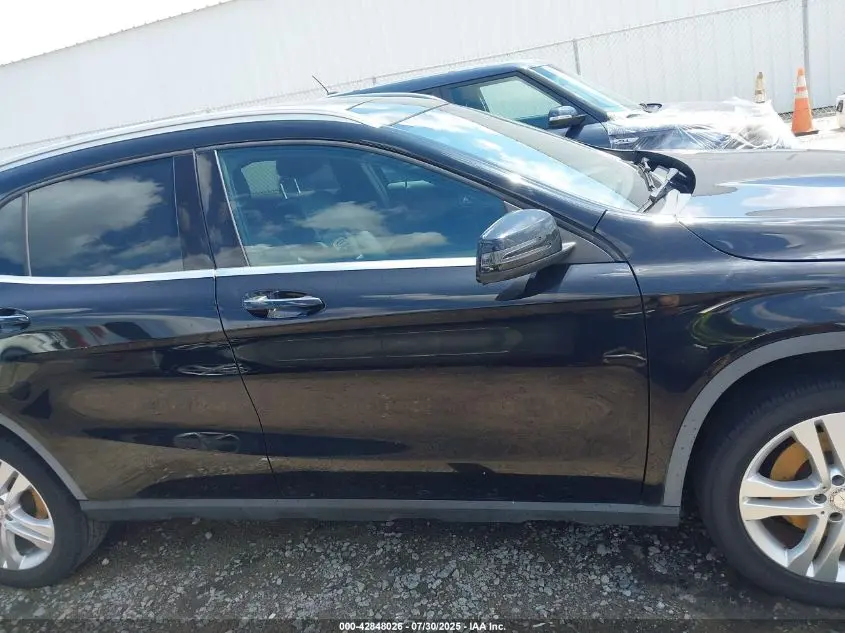 2016 MERCEDES-BENZ GLA 250 4MATIC