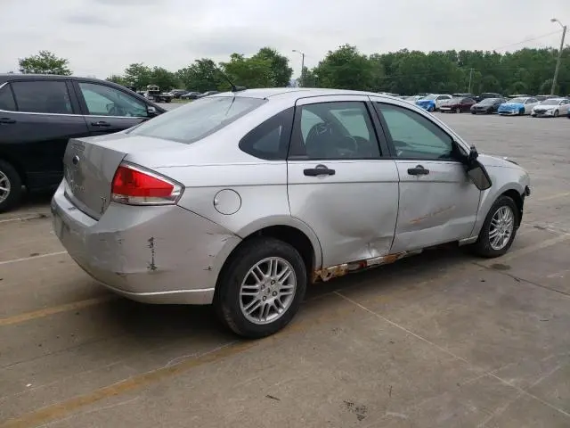 2010 FORD FOCUS SE  