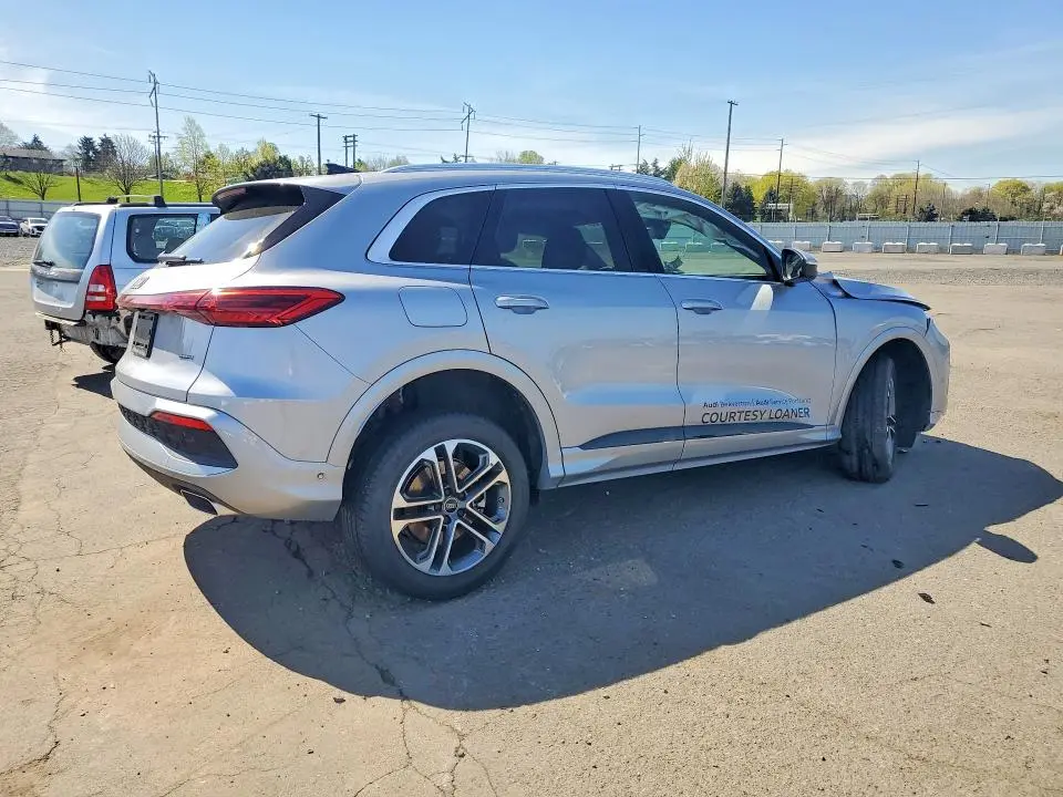 2025 AUDI Q5 PREMIUM  