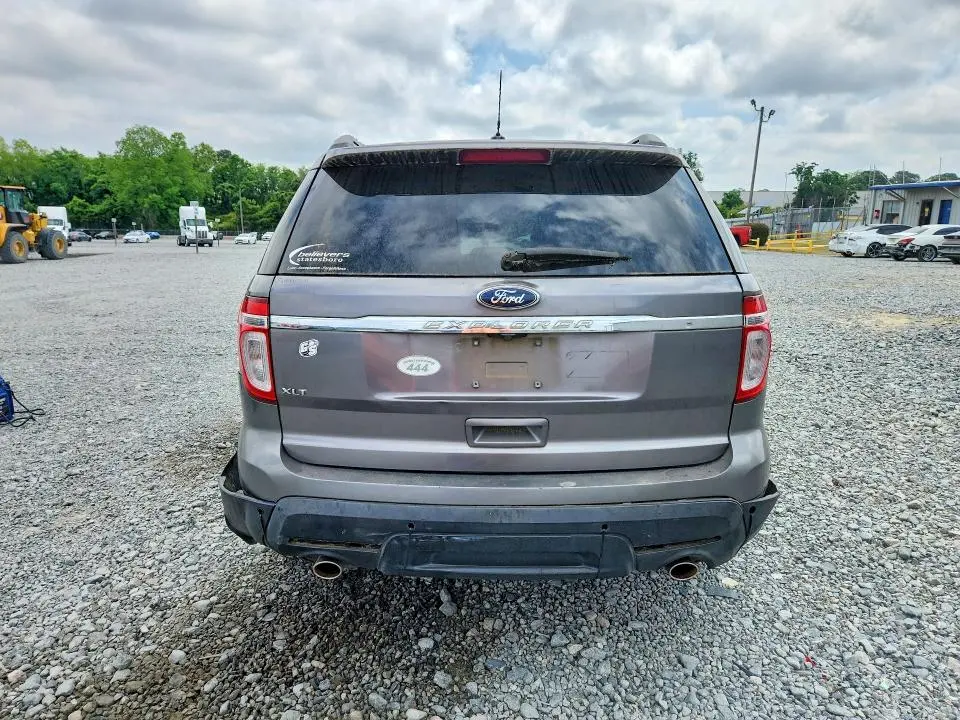 2011 FORD EXPLORER XLT  