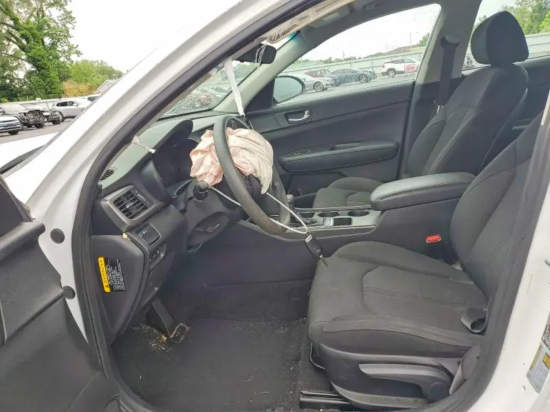 2017 KIA OPTIMA LX  