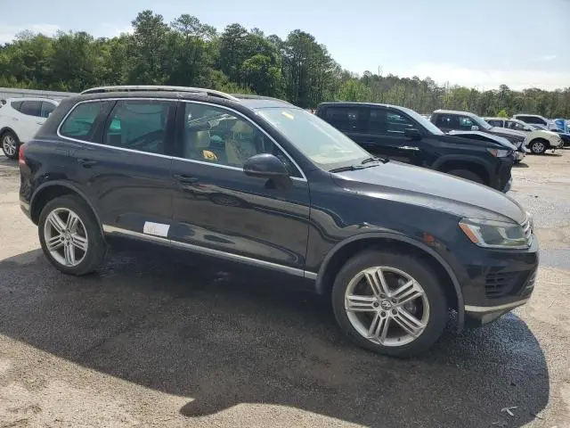 2015 VOLKSWAGEN TOUAREG V6 TDI  
