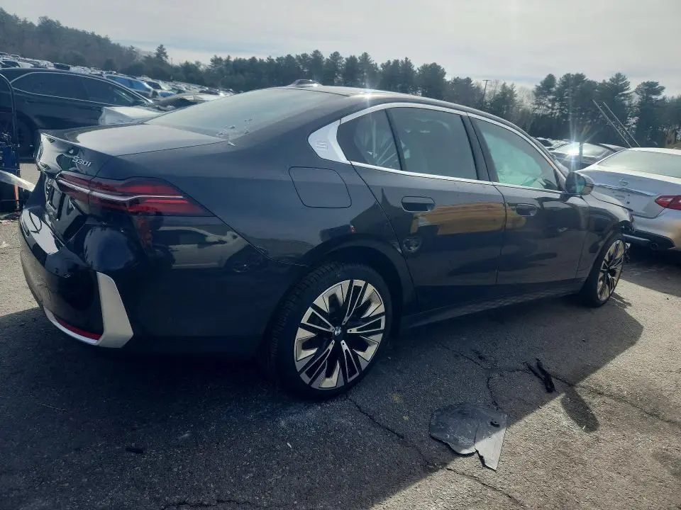 2026 BMW 530 XI  