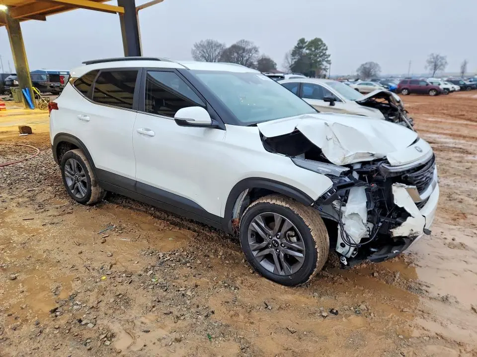 2021 KIA SELTOS S  