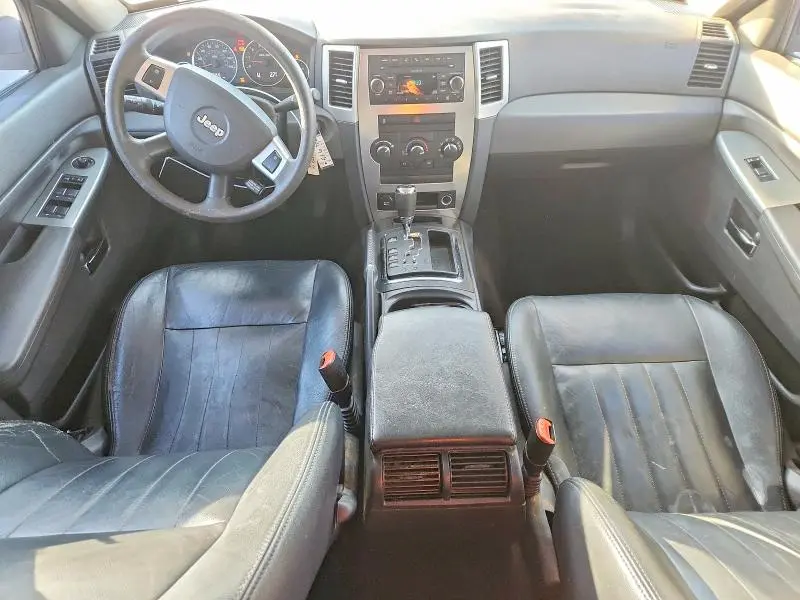 2010 JEEP GRAND CHEROKEE LAREDO  