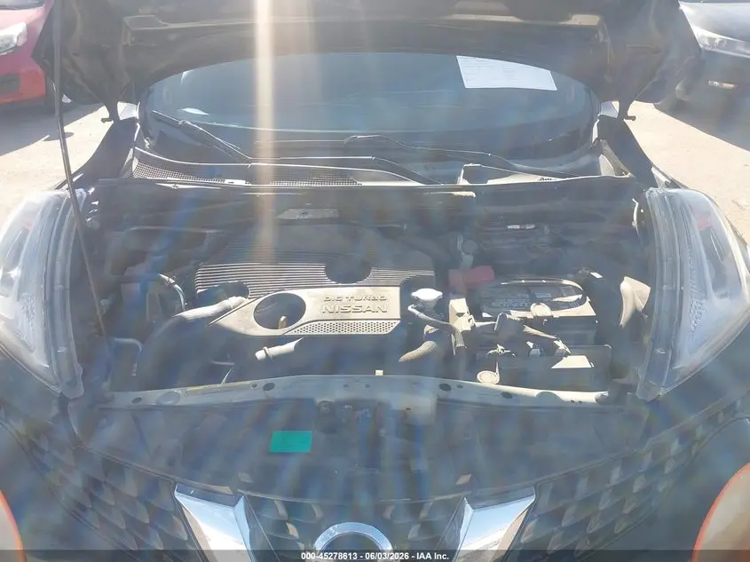 2015 NISSAN JUKE SV