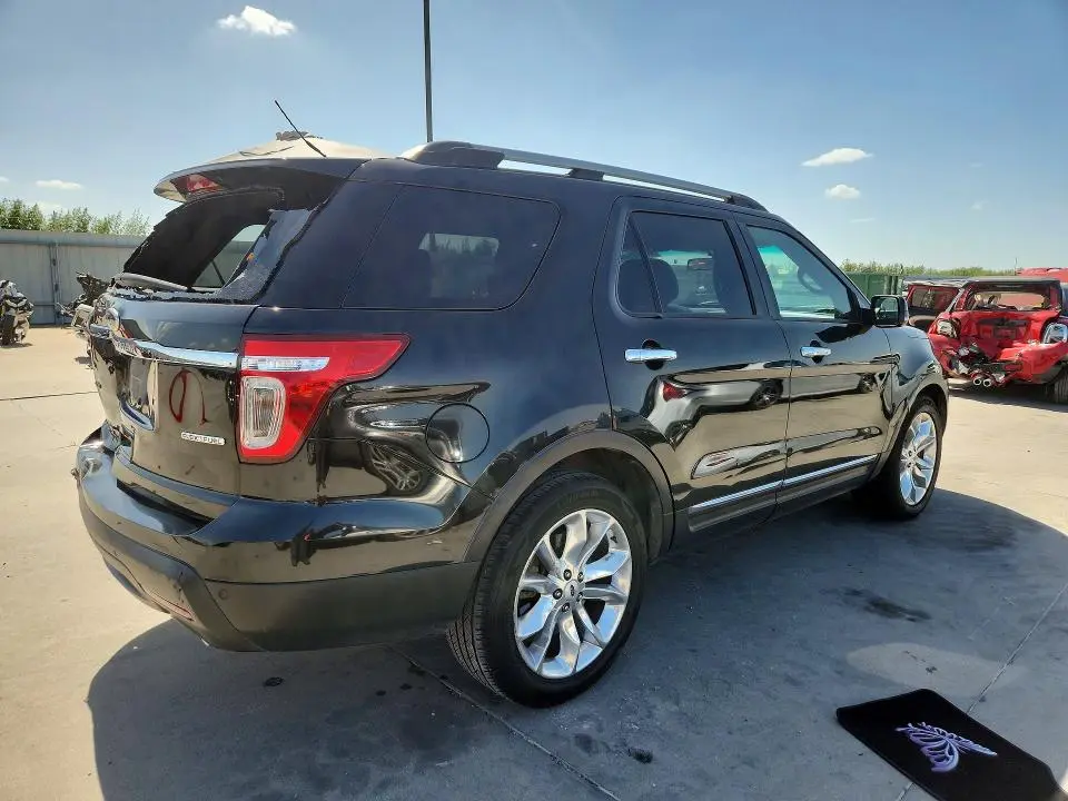 2015 FORD EXPLORER XLT  