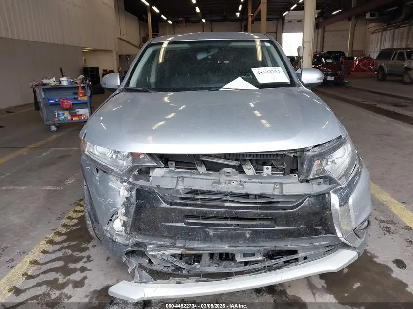 2016 MITSUBISHI OUTLANDER SE