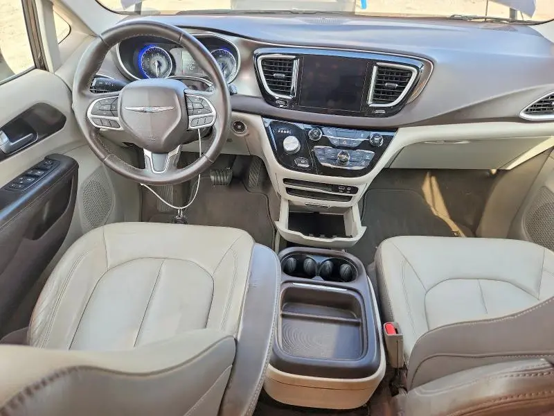2017 CHRYSLER PACIFICA TOURING L  